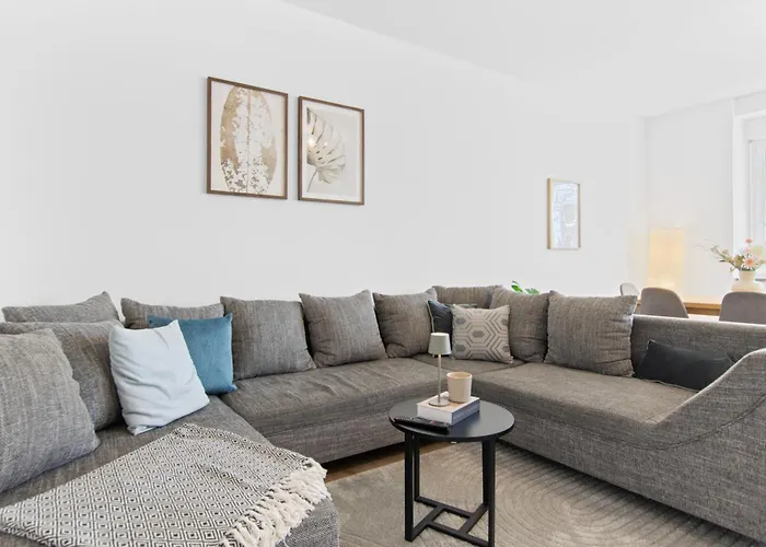 - Neu - Grosse & Gemuetliche 3 Zimmer Wohnung