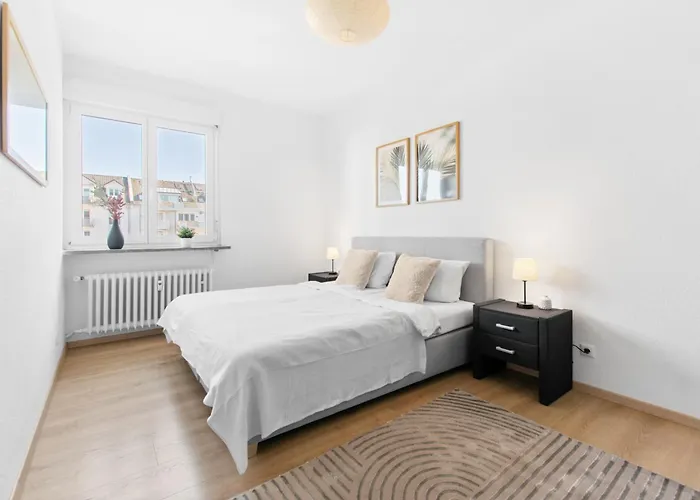 - Neu - Grosse & Gemuetliche 3 Zimmer Wohnung